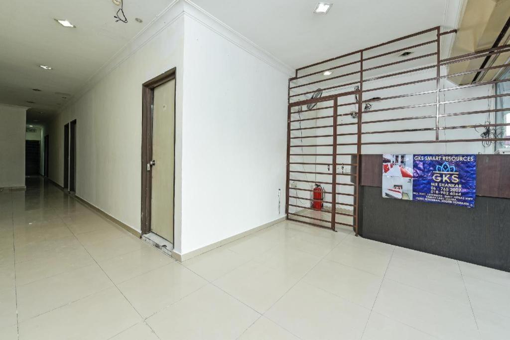 Oyo 90892 L&E Hotel Seremban Dış mekan fotoğraf