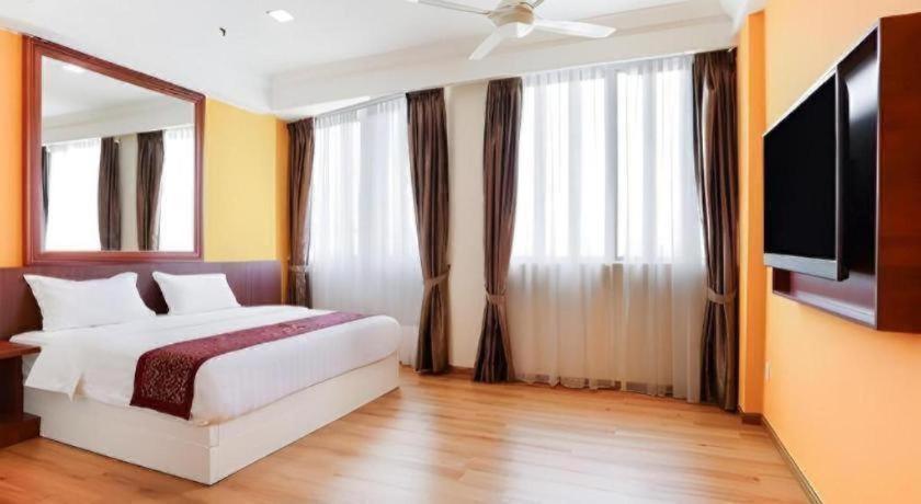 Oyo 90892 L&E Hotel Seremban Dış mekan fotoğraf