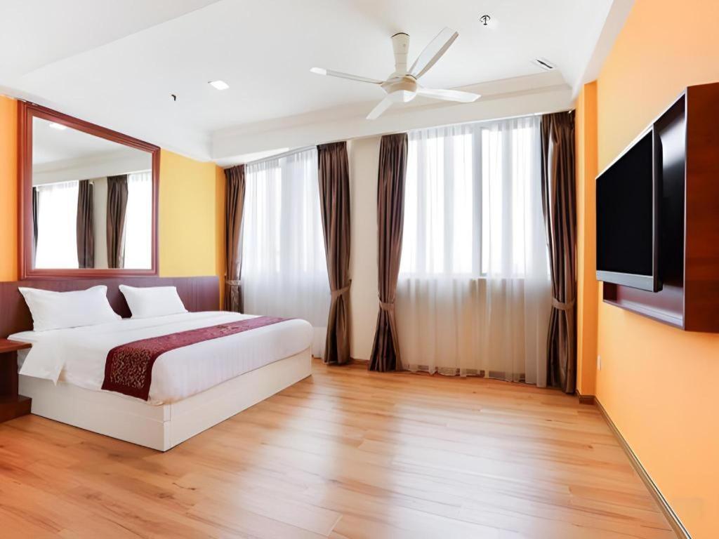 Oyo 90892 L&E Hotel Seremban Dış mekan fotoğraf